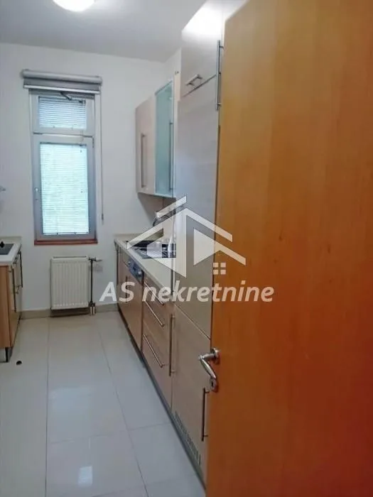 Rent, three bedroom apartment, 98m², Savski Venac, Beograd