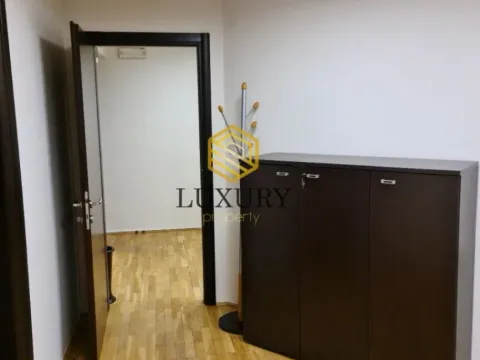 Rent, office space, 80m², City Kvart, Podgorica - image 12