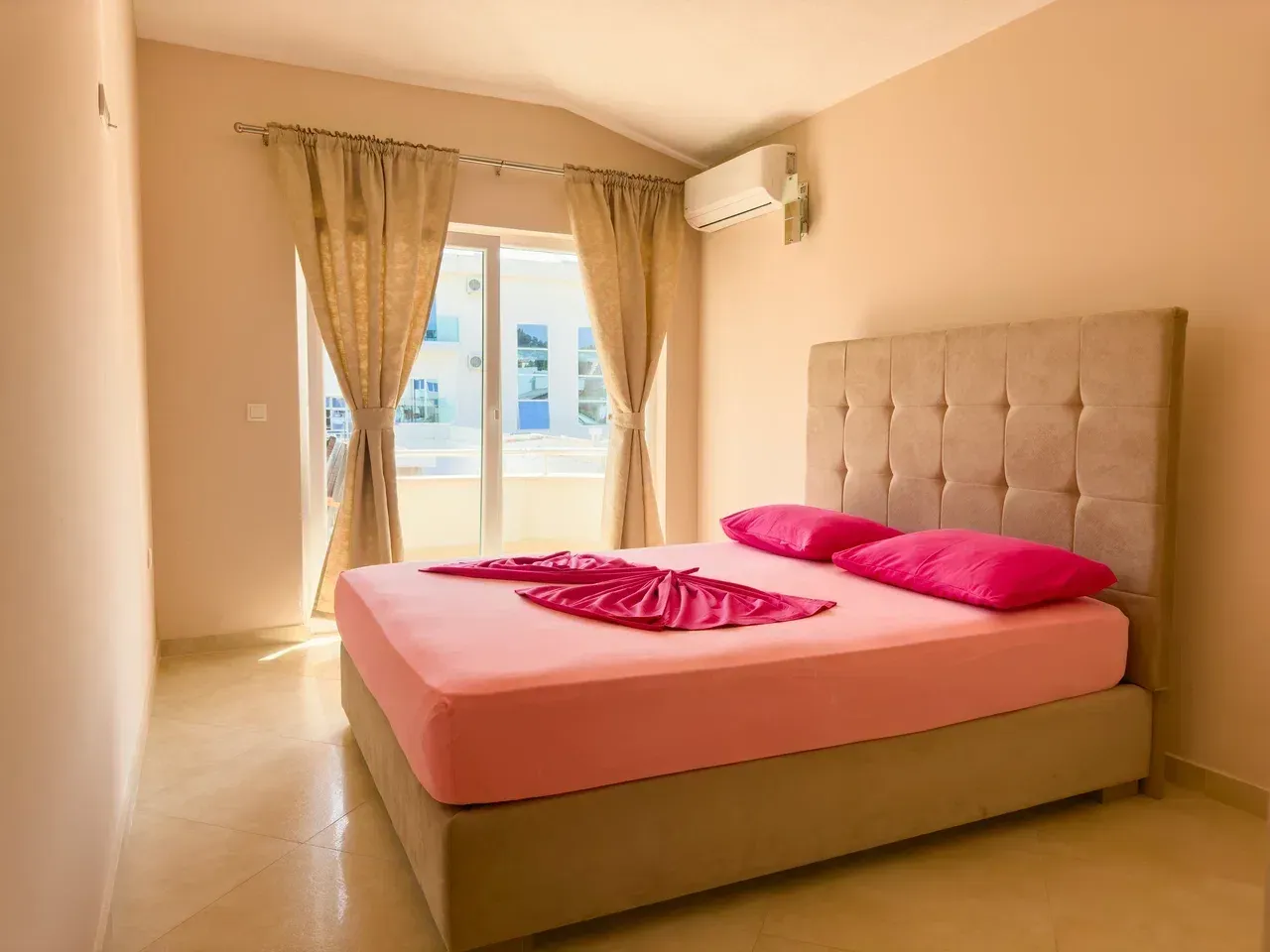 Prodaja, kuća, 702m², Centar, Ulcinj