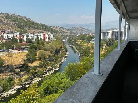 Izdavanje, dvosoban stan, 65m², Zagorič, Podgorica - image 1