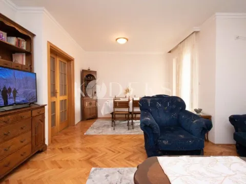 Izdavanje, jednosoban stan, 55m², Stari Aerodrom, Podgorica - image 2