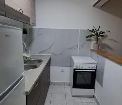 Izdavanje, jednosoban stan, 36m², Socijalno, Novi Sad Sve Podlokacije - image 9