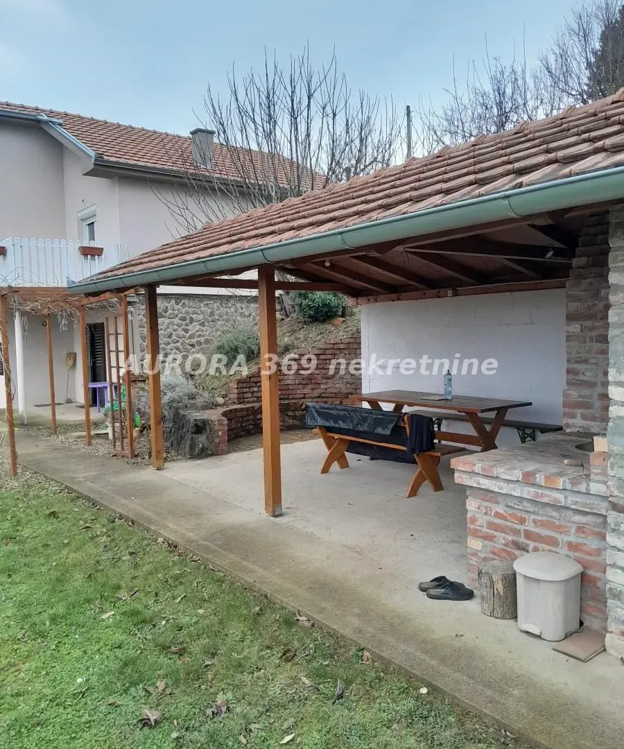 Prodaja, kuća, 132m², Čerević, Beočin