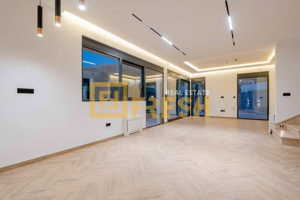 Sale, house, 240m², Budva, Crna Gora