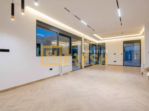 Sale, house, 240m², Budva, Crna Gora - image 2