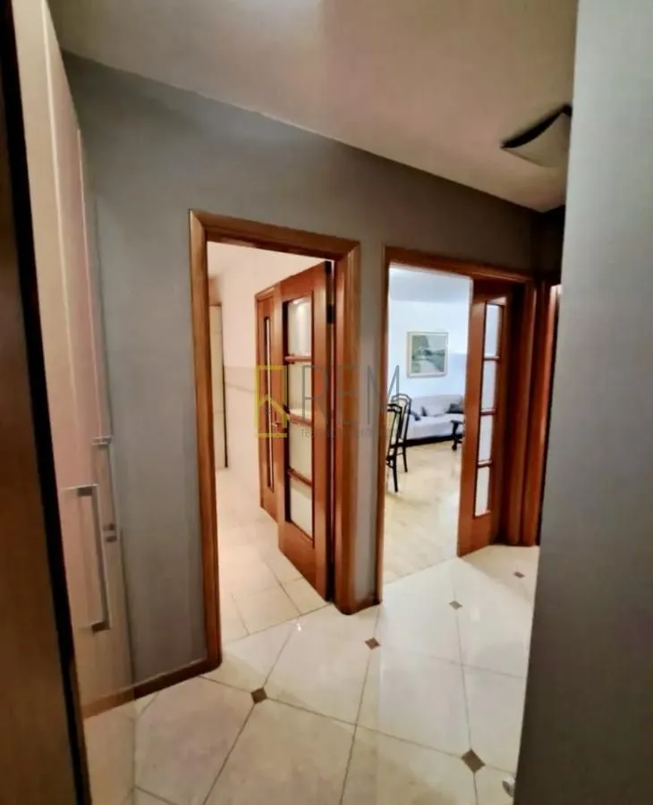 Izdavanje, jednosoban stan, 62m², Preko Morače, Podgorica