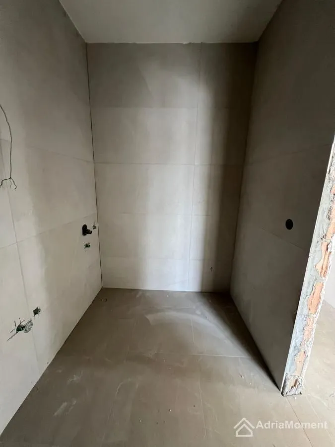 Sale, four bedroom apartment, 126m², Centar, Tivat