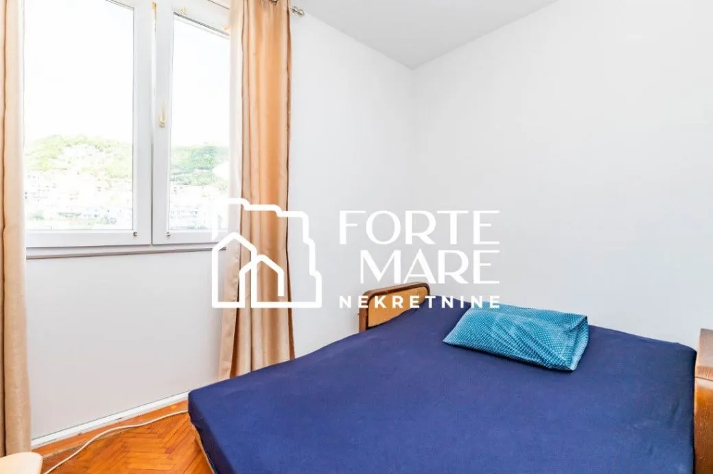 Prodaja, dvosoban stan, 70m², Igalo, Herceg Novi