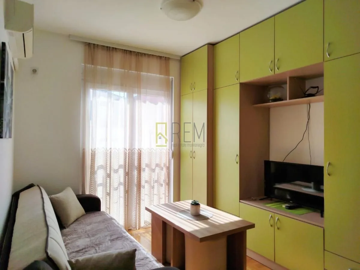 Prodaja, garsonjera, 19m², Podgorica, Crna Gora