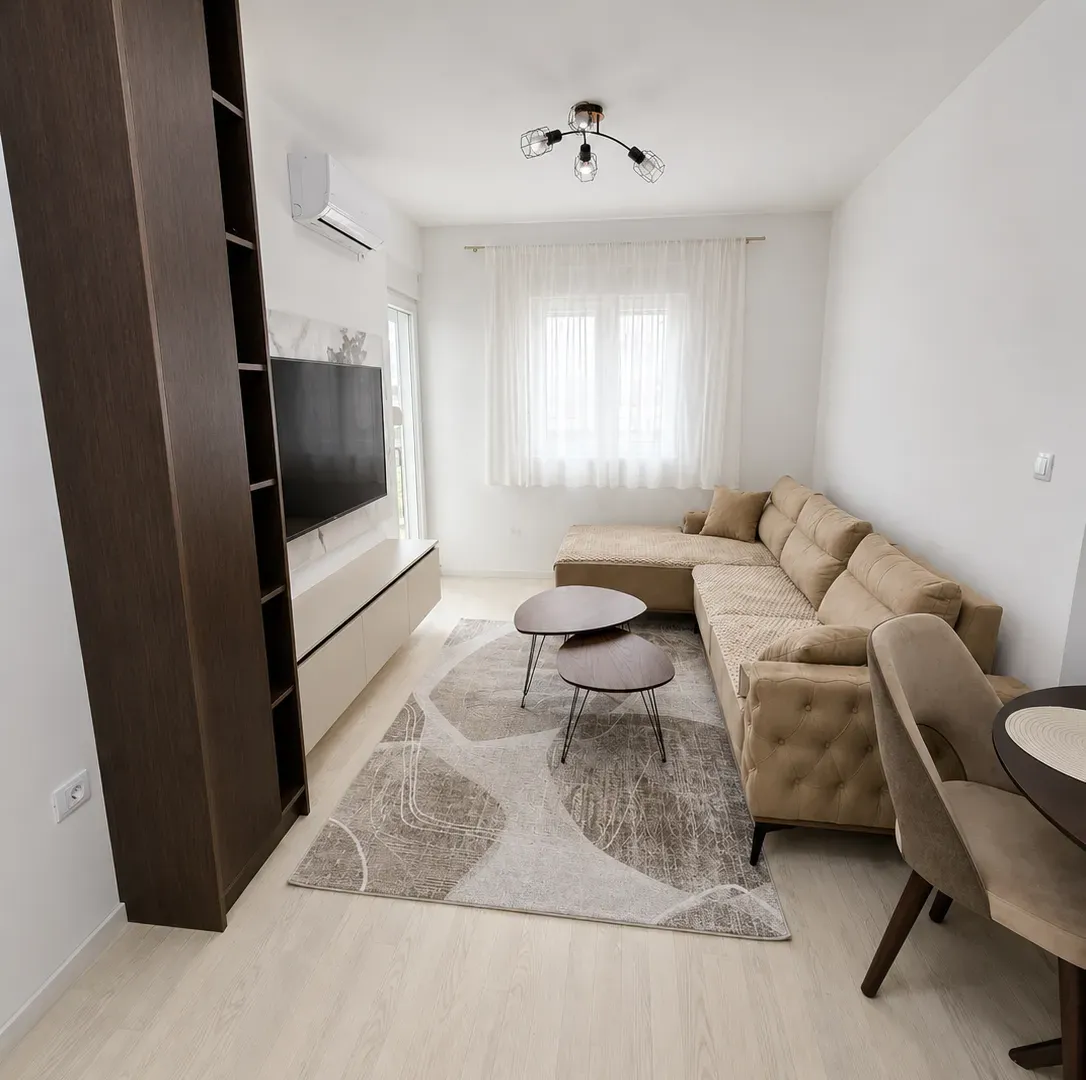 Izdavanje, jednosoban stan, 40m², City Kvart, Podgorica