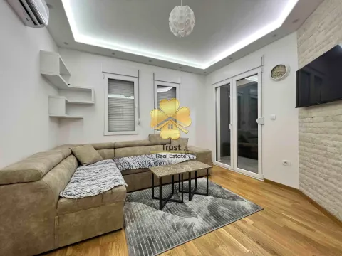 Izdavanje, jednosoban stan, 45m², Zabjelo, Podgorica