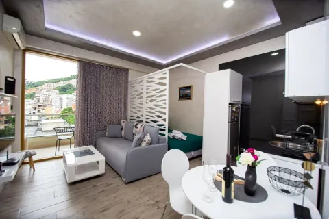 Rent, studio apartment, 30m², Budva, Crna Gora - image 1