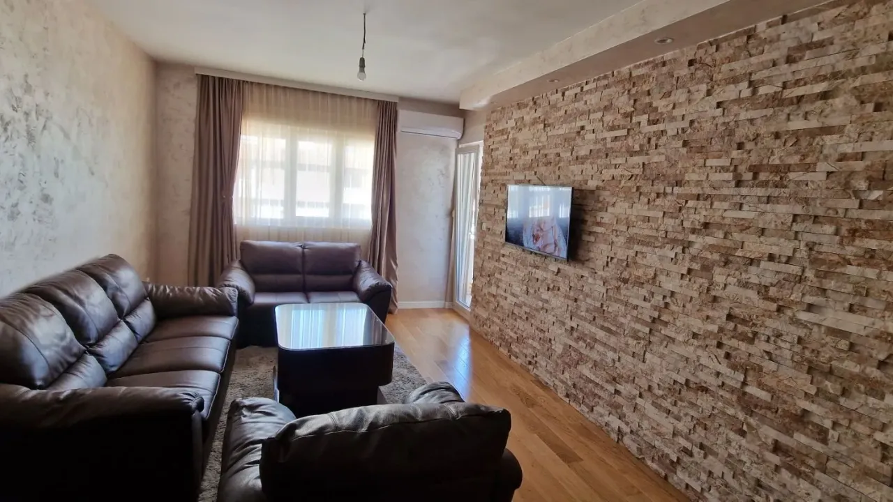 Prodaja, jednosoban stan, 49m², Central Point, Podgorica
