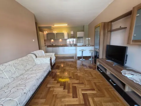 Sale, two bedroom apartment, 65m², Podgorica, Crna Gora - image 2