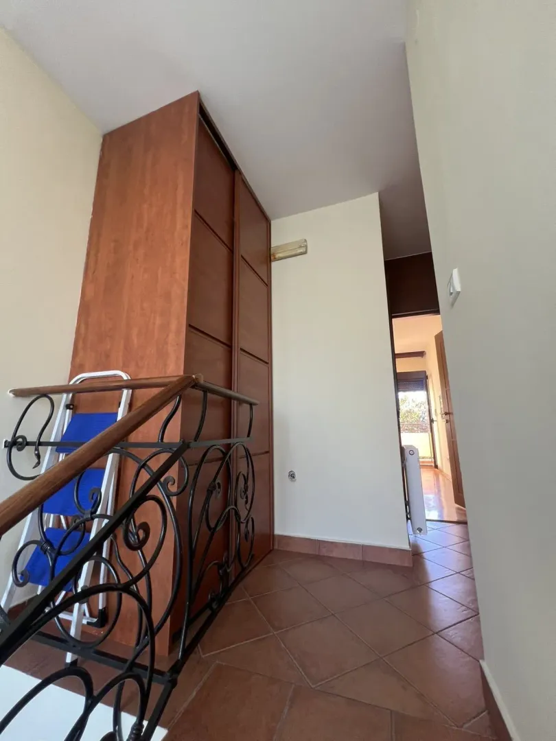 Rent, house, 210m², Pod Goricom, Podgorica