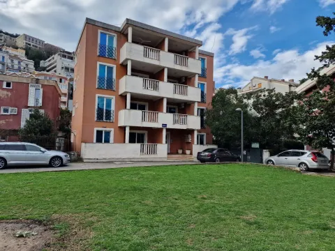 Izdavanje, jednosoban stan, 42m², Budva, Crna Gora - image 5