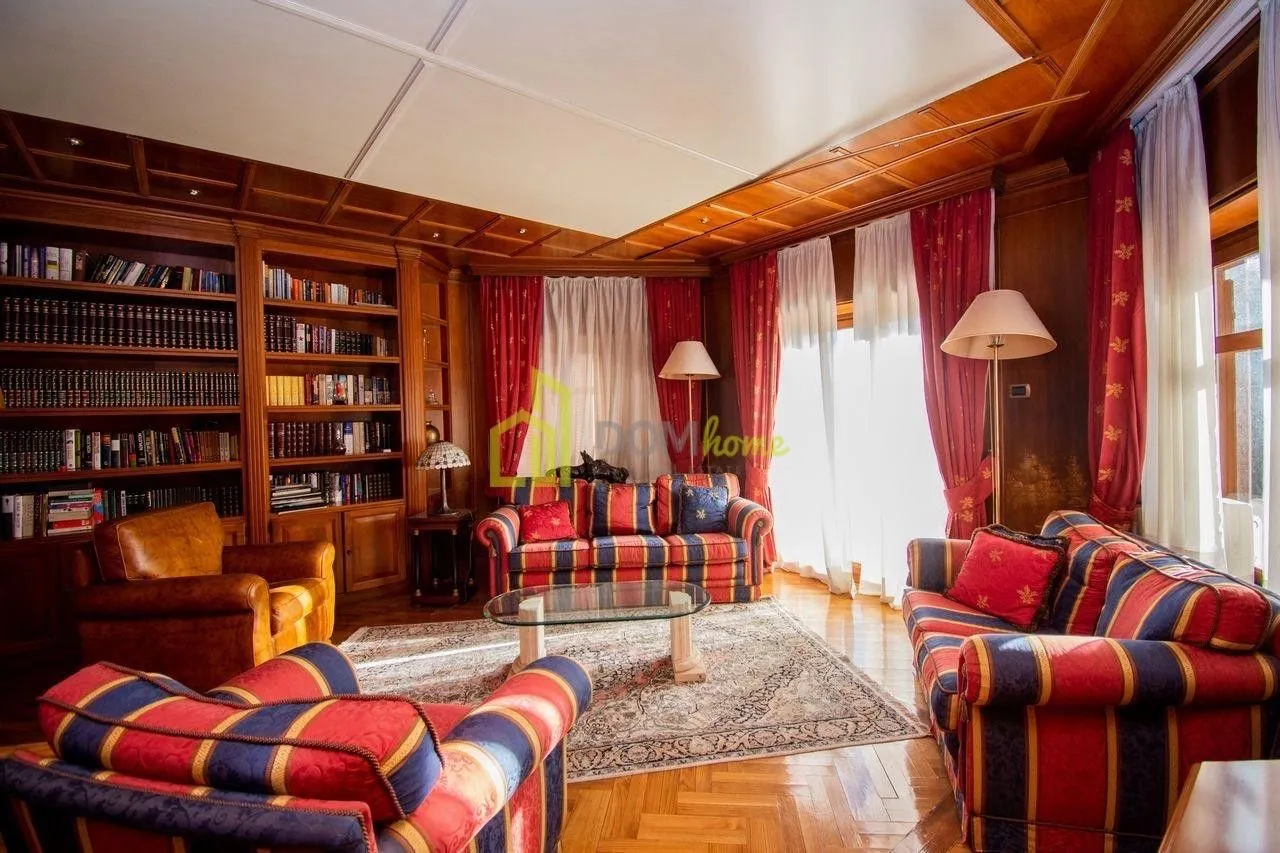 Rent, house, 750m², Gorica C, Podgorica