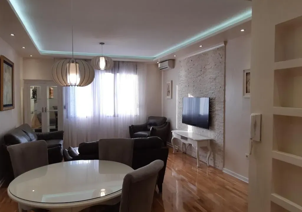 Izdavanje, stan, 90m², Preko Morače, Podgorica