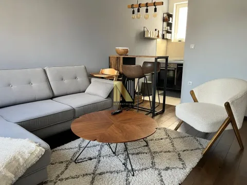 Izdavanje, dvosoban stan, 43m², Bulevar Evrope, Novi Sad Sve Podlokacije - image 3