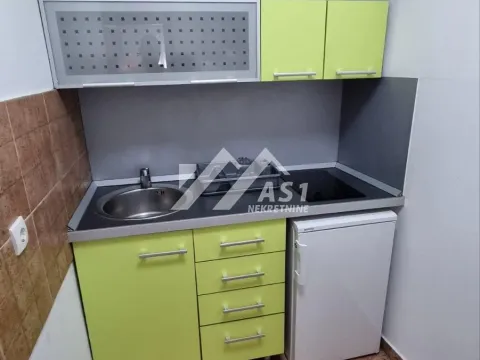 Izdavanje, jednosoban stan, 30m², Bulevar Oslobodjenja, Novi Sad Sve Podlokacije - image 4