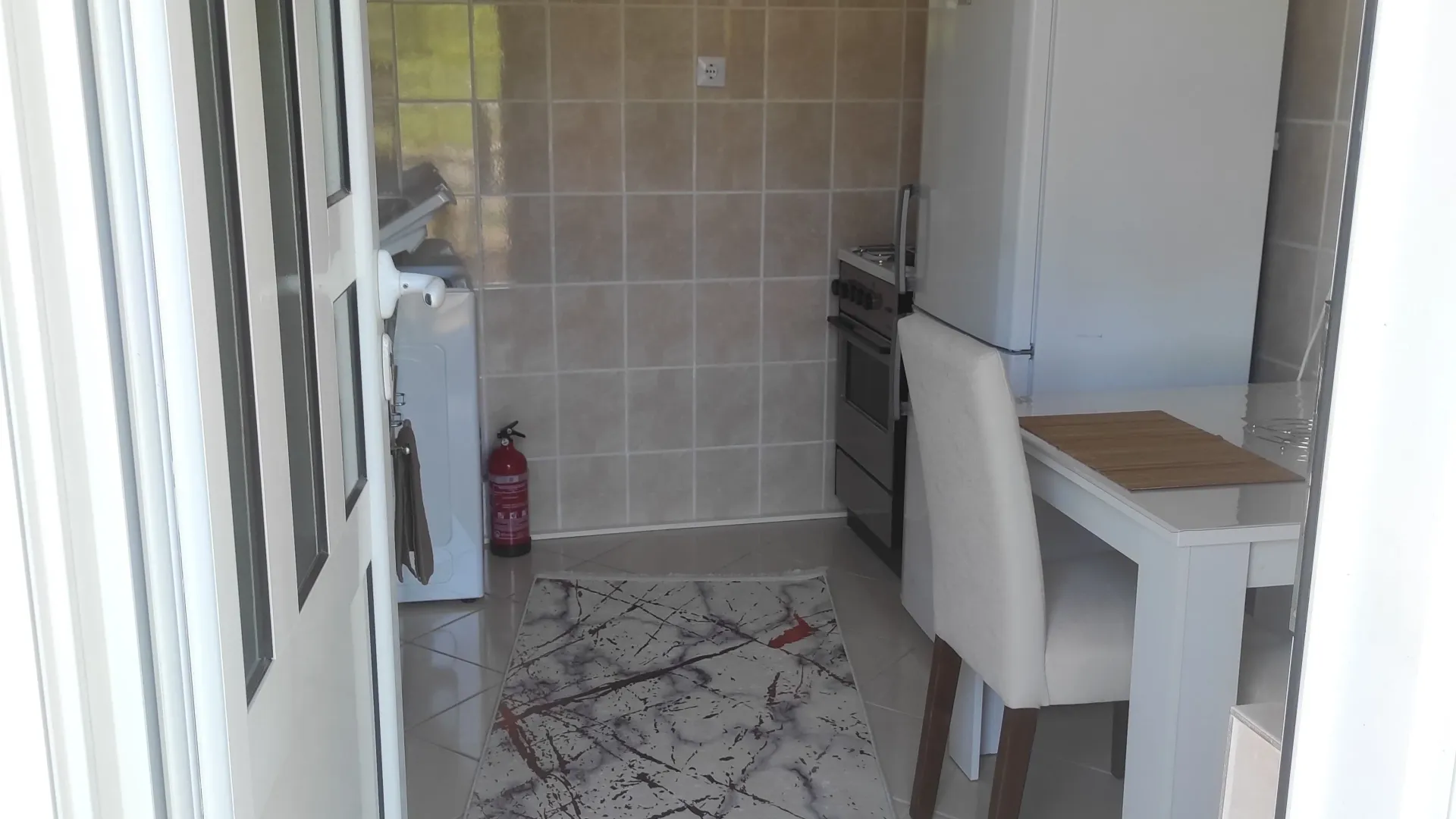 Izdavanje, jednosoban stan, 30m², Luštica, Herceg Novi