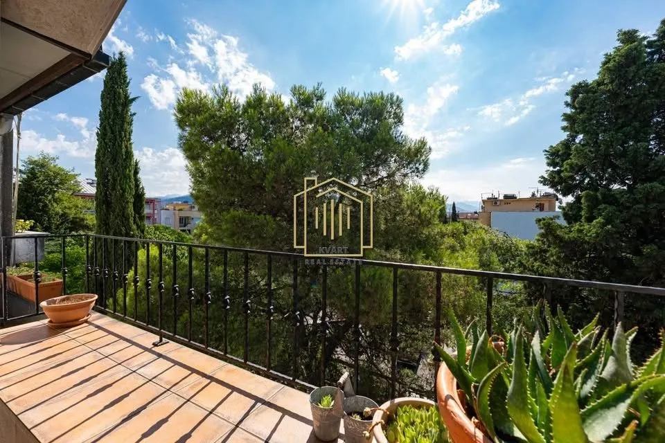 Prodaja, dvosoban stan, 69m², Preko Morače, Podgorica