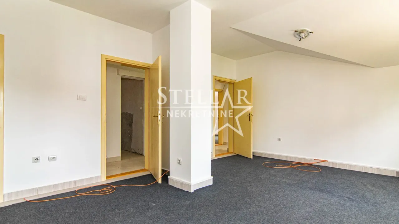 Izdavanje, poslovni prostor, 120m², Stari Aerodrom, Podgorica