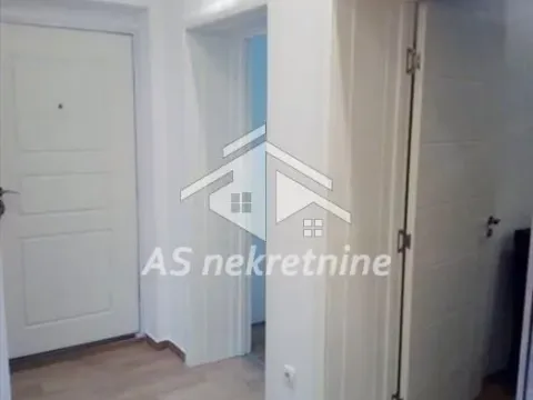 Rent, three bedroom apartment, 59m², Vračar Sve Podlokacije, Beograd - image 9