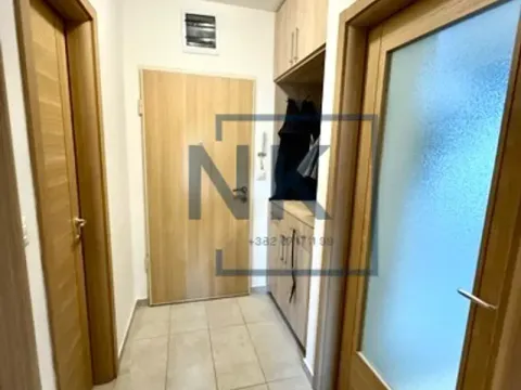 Prodaja, jednosoban stan, 45m², Stari Aerodrom, Podgorica - image 11