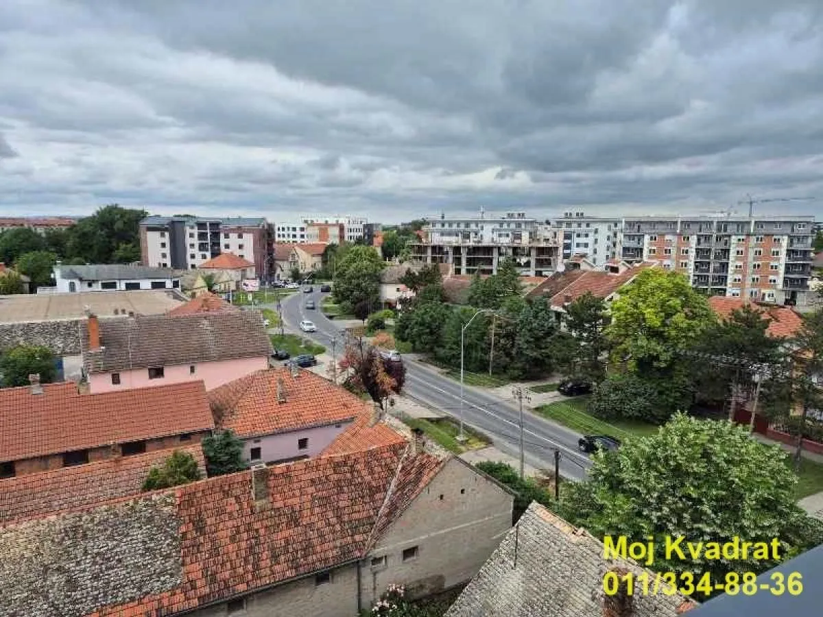 Prodaja, trosoban stan, 71m², Centar, Stara Pazova