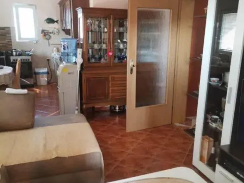 Sale, house, 213m², Bar, Crna Gora - image 10