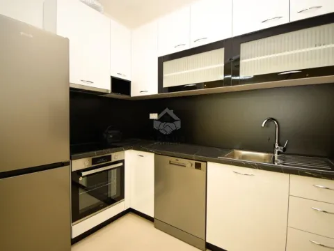 Izdavanje, jednosoban stan, 47m², City Kvart, Podgorica - image 5