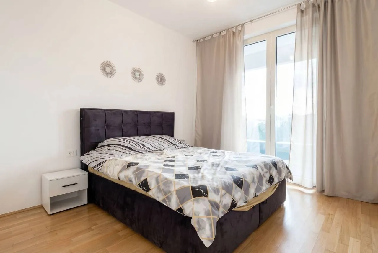 Rent, one bedroom apartment, 47m², Bečići, Budva