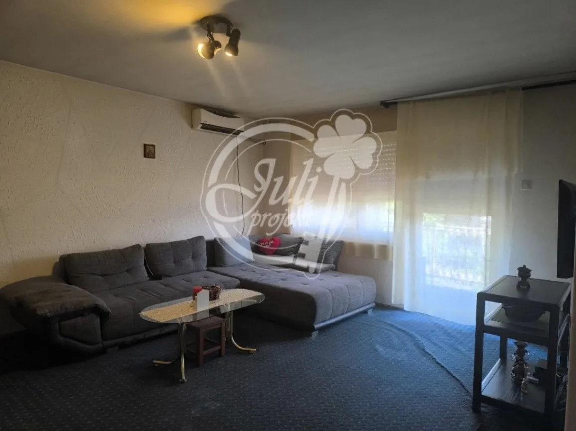 Sale, three bedroom apartment, 131m², Centar, Stara Pazova