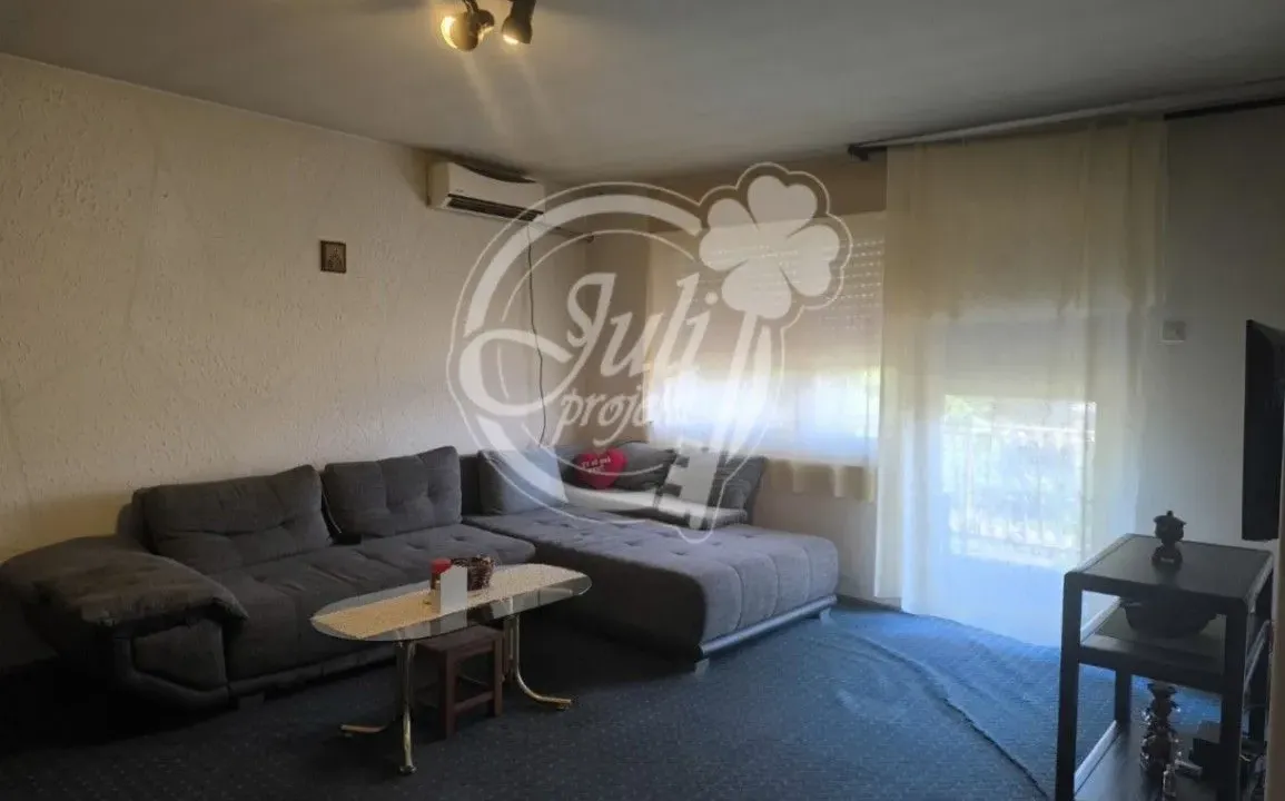 Sale, three bedroom apartment, 131m², Centar, Stara Pazova