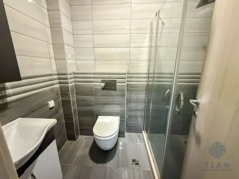 Izdavanje, jednosoban stan, 50m², Stari Aerodrom, Podgorica - image 8