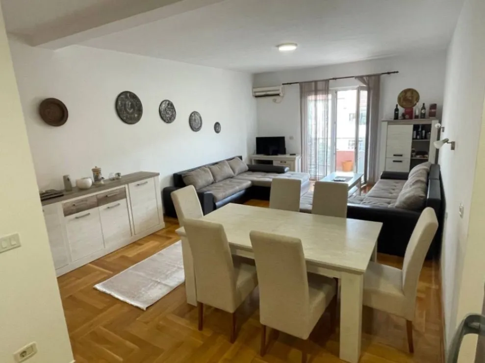 Stan na dan, jednosoban stan, 84m2, Tivat