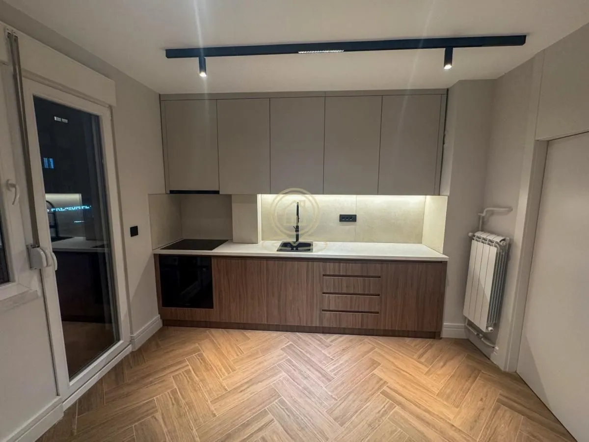 Rent, office space, 66m², Sarajevska, Beograd
