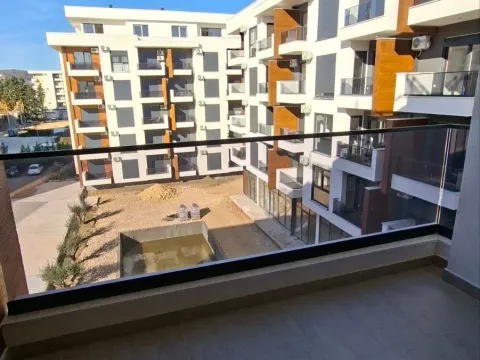 Prodaja, dvosoban stan, 69m², Ulcinj, Crna Gora - image 10