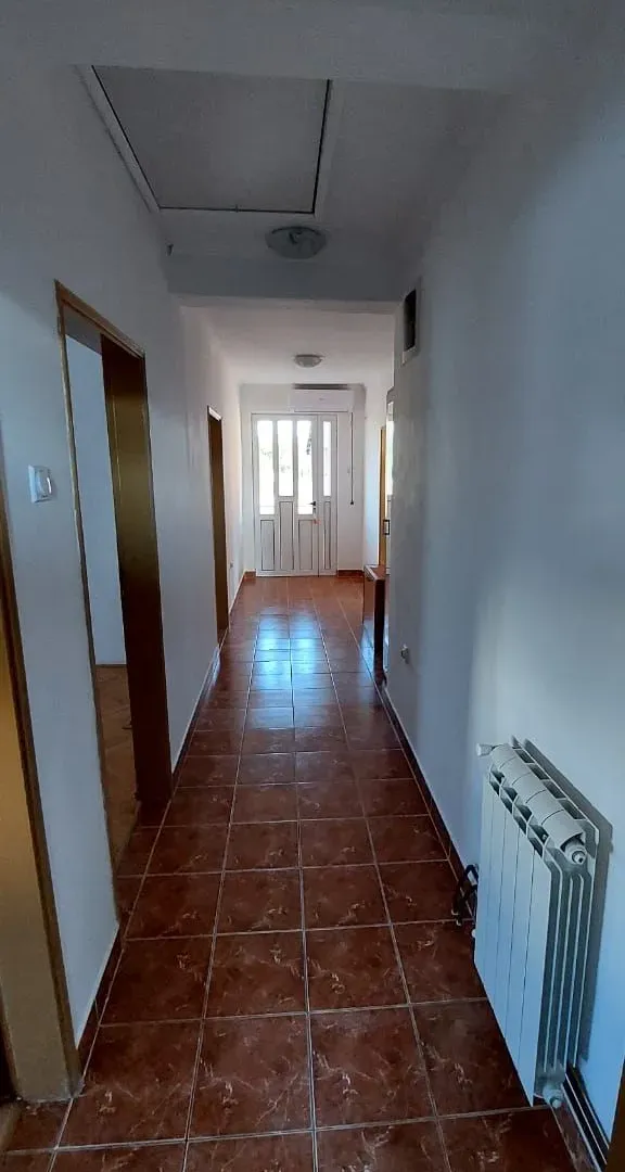 Rent, three bedroom apartment, 130m², Dahna, Podgorica