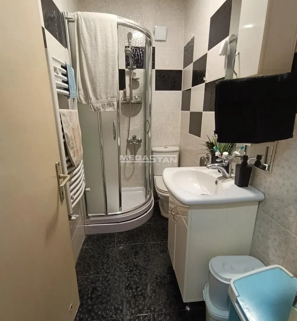 Sale, three bedroom apartment, 93m², Karaburma, Palilula Sve Podlokacije