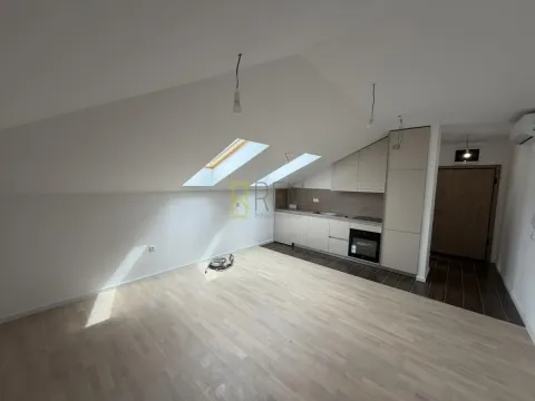 Prodaja, jednosoban stan, 50m², Tološi, Podgorica - image 2