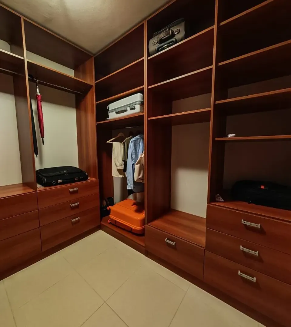 Prodaja, jednosoban stan, 85m², Lazi, Budva