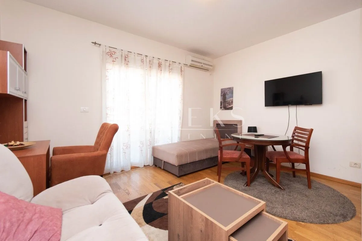 Rent, studio apartment, 30m², City Kvart, Podgorica