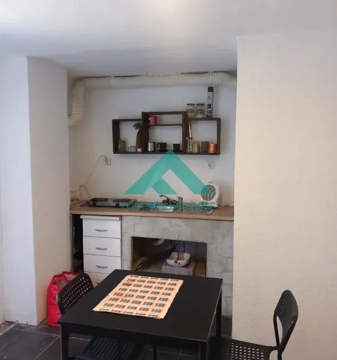 Sale, house, 120m², Mali Mokri Lug, Zvezdara Sve Podlokacije