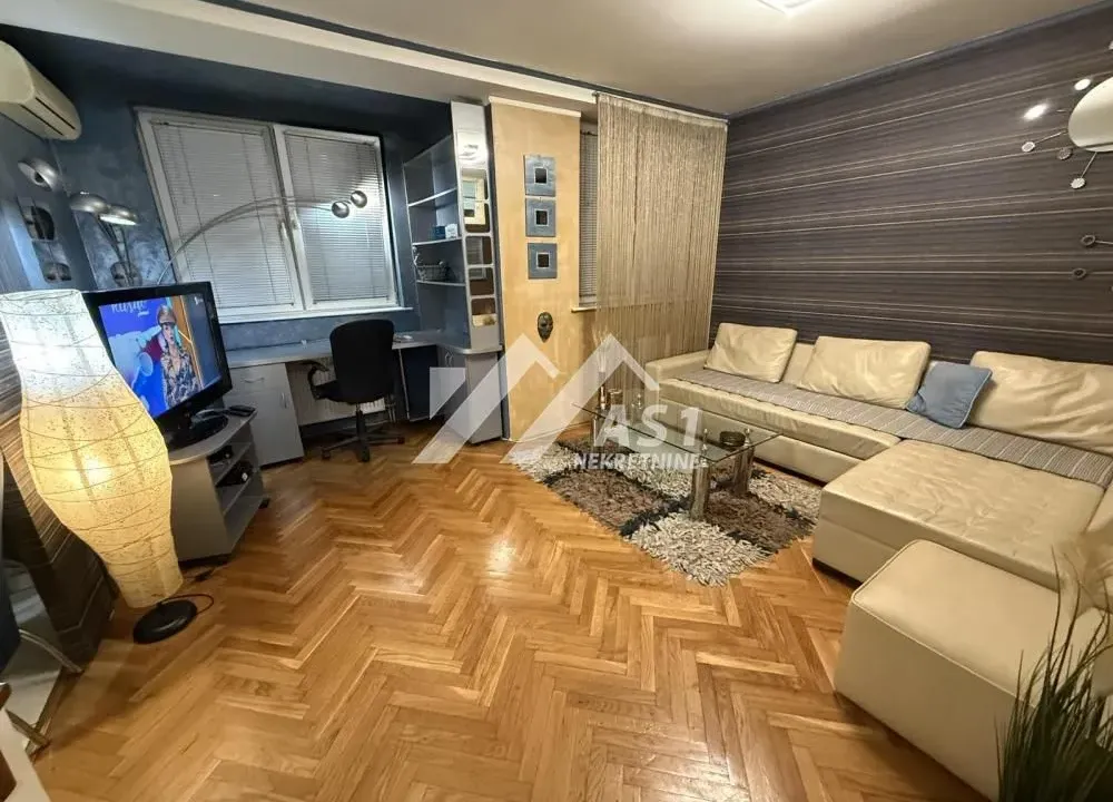 Izdavanje, dvosoban stan, 45m², Nova Detelinara, Novi Sad Sve Podlokacije
