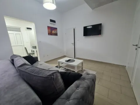 Sale, two bedroom apartment, 55m², Budva, Crna Gora - image 6