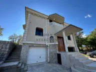 Izdavanje, kuća, 300m², Vranići, Podgorica - image 1