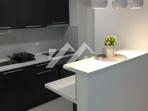 Izdavanje, trosoban stan, 59m², Železnička Stanica, Novi Sad Sve Podlokacije - image 4