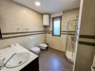 Izdavanje, trosoban stan, 140m², Preko Morače, Podgorica - image 9